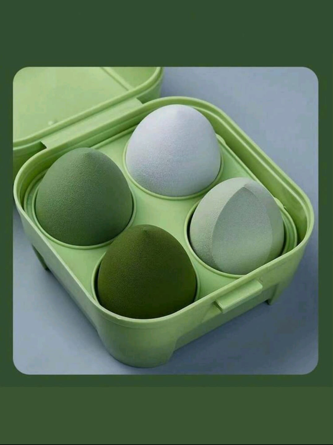 Makeup Sponges With Colored Case 4 Pcs